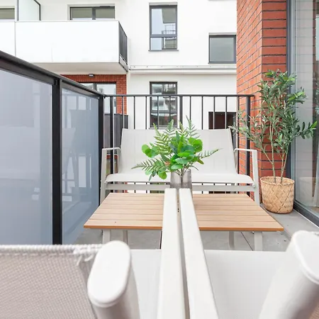 アパート Apartly- Riverside & Balkon, Widok *